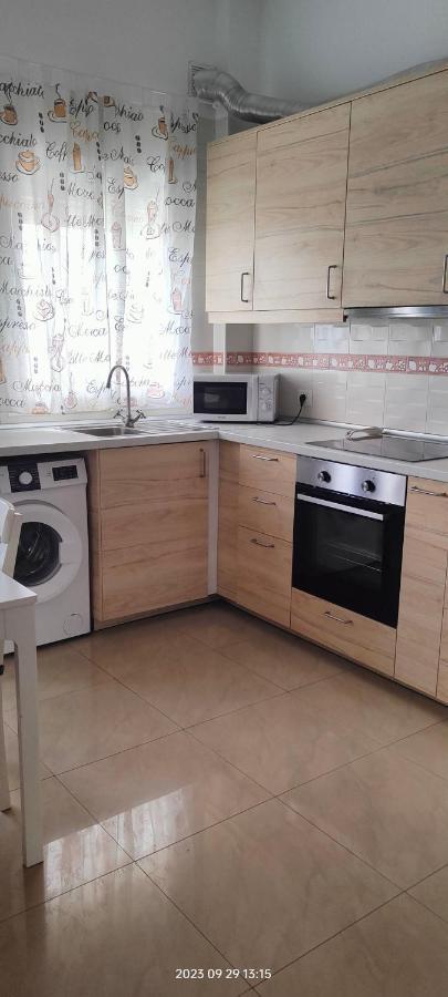 Nurea Apartment Ла Рестинга Екстериор снимка